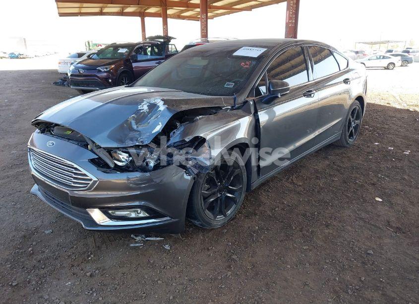 Photo 2 of 2017 Ford Fusion SE (VIN 3FA6P0HD5HR252924)