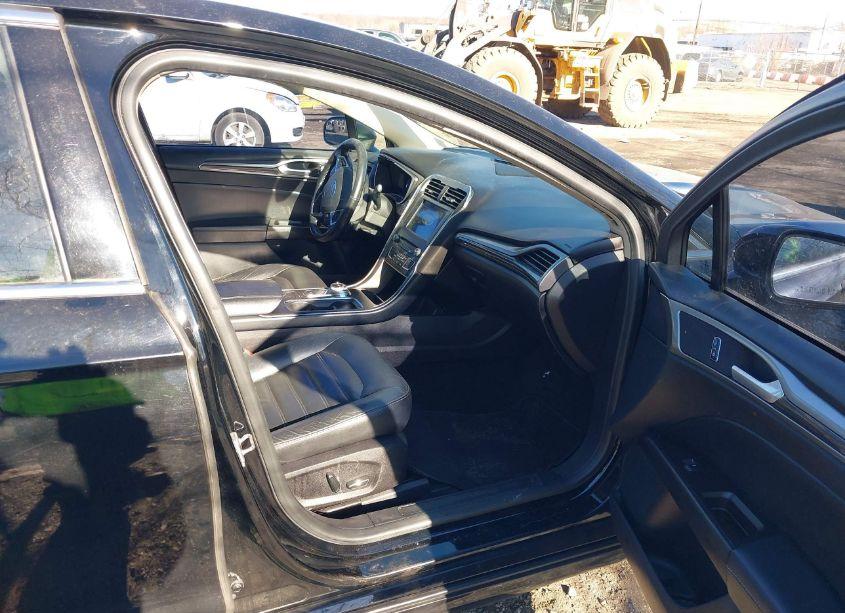 Photo 5 of 2017 Ford Fusion SE (VIN 3FA6P0HD5HR289293)