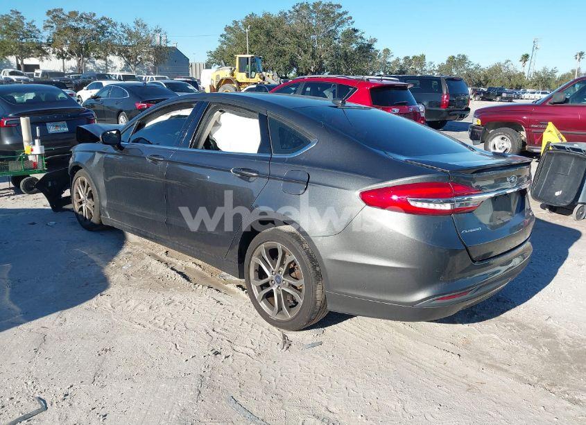 Photo 3 of 2017 Ford Fusion SE (VIN 3FA6P0HD5HR411117)