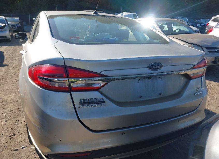 Photo 15 of 2018 Ford Fusion SE (VIN 3FA6P0HD5JR148116)