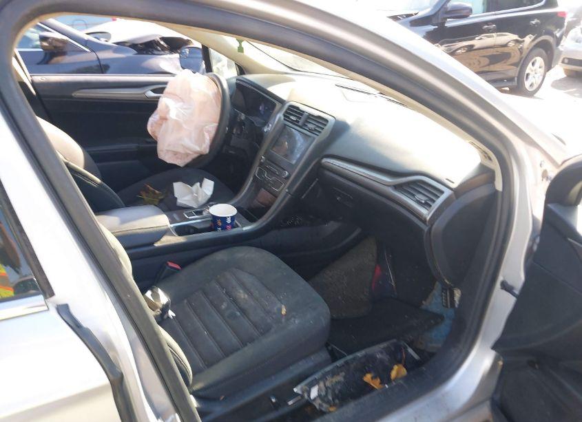 Photo 5 of 2018 Ford Fusion SE (VIN 3FA6P0HD5JR148116)