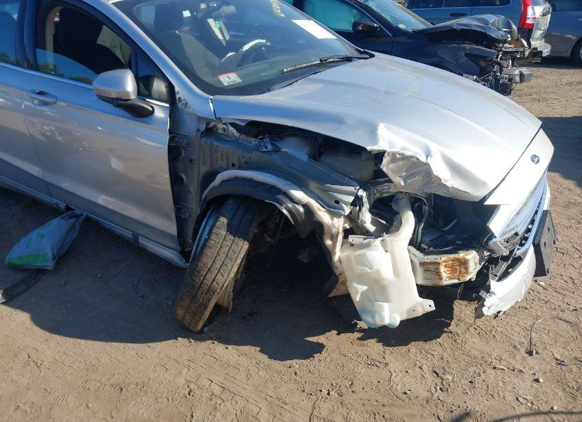 Photo 6 of 2018 Ford Fusion SE (VIN 3FA6P0HD5JR148116)