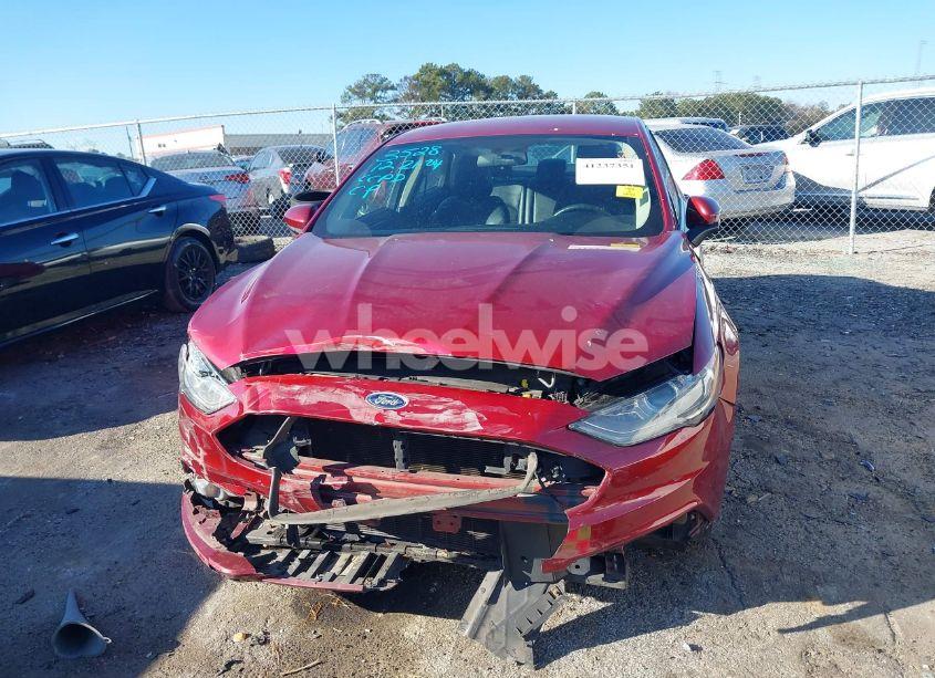 Photo 12 of 2018 Ford Fusion SE (VIN 3FA6P0HD5JR183528)