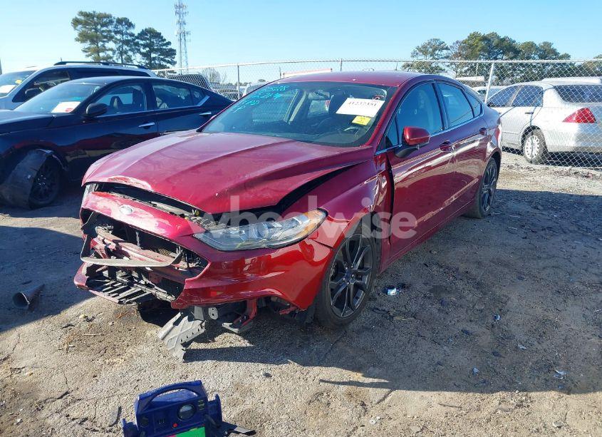 Photo 2 of 2018 Ford Fusion SE (VIN 3FA6P0HD5JR183528)