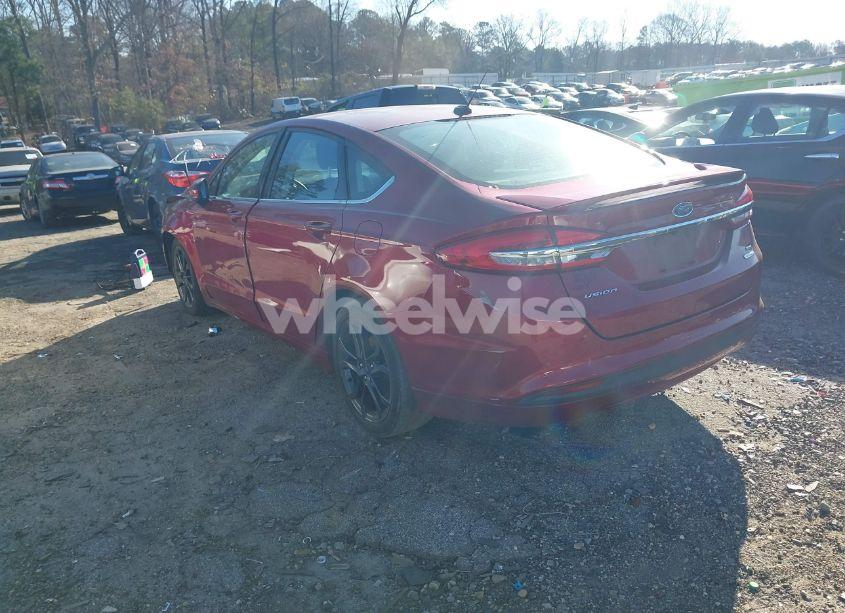 Photo 3 of 2018 Ford Fusion SE (VIN 3FA6P0HD5JR183528)