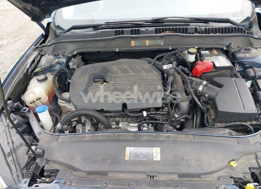 Photo 10 of 2018 Ford Fusion SE (VIN 3FA6P0HD5JR199843)