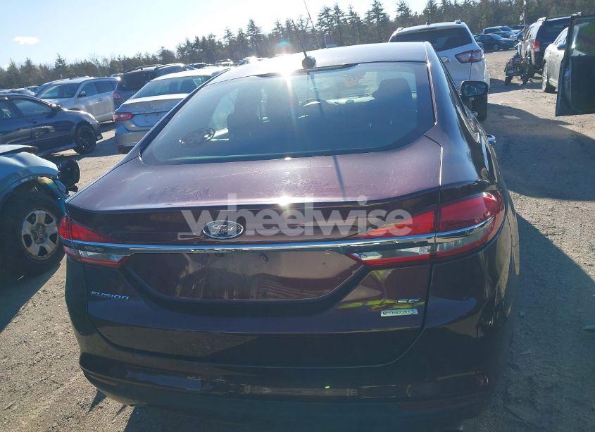 Photo 16 of 2018 Ford Fusion SE (VIN 3FA6P0HD5JR228080)
