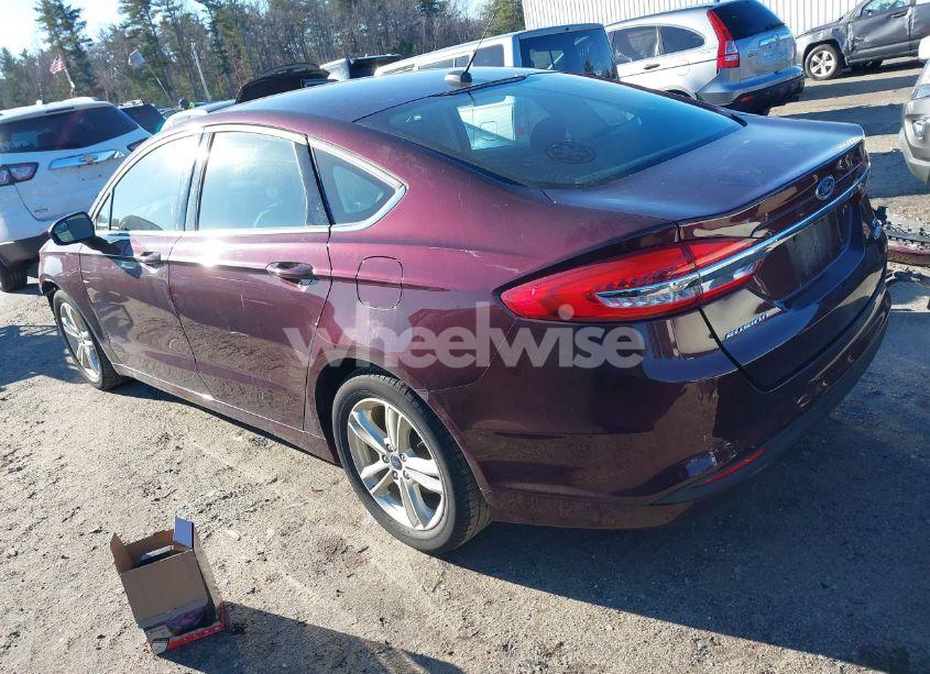 Photo 3 of 2018 Ford Fusion SE (VIN 3FA6P0HD5JR228080)
