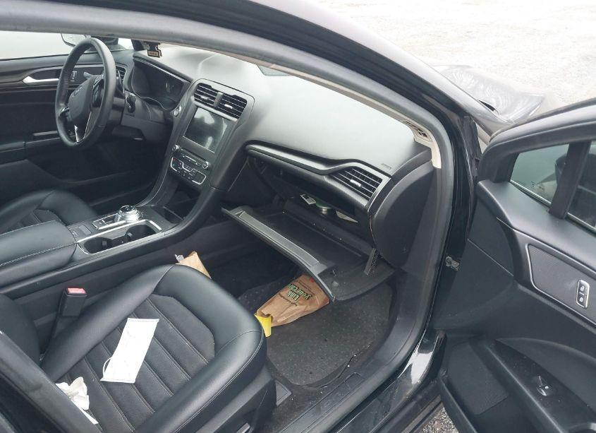 Photo 5 of 2018 Ford Fusion SE (VIN 3FA6P0HD5JR245638)