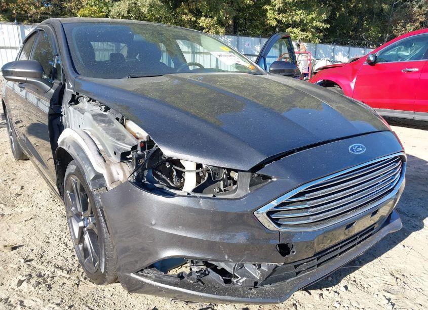 Photo 6 of 2018 Ford Fusion SE (VIN 3FA6P0HD5JR255408)