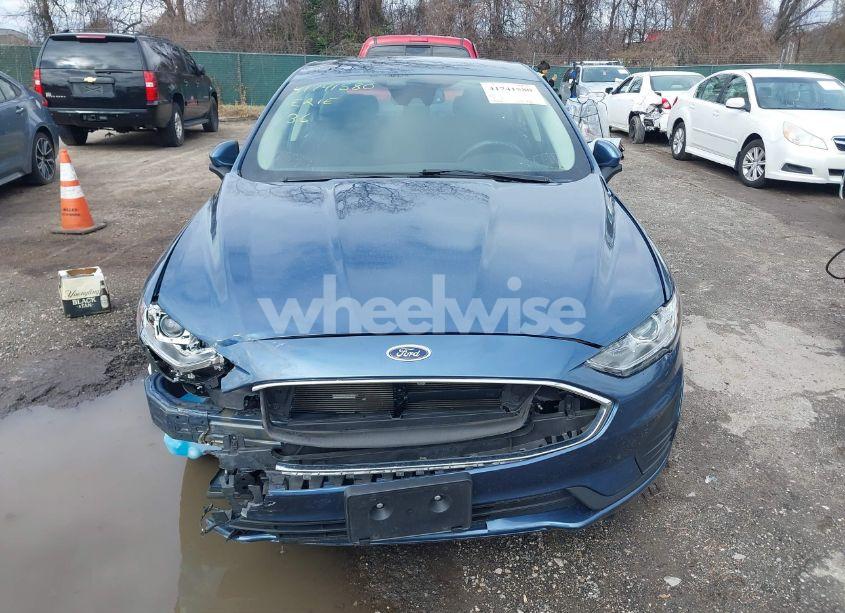 Photo 12 of 2019 Ford Fusion SE (VIN 3FA6P0HD5KR102402)