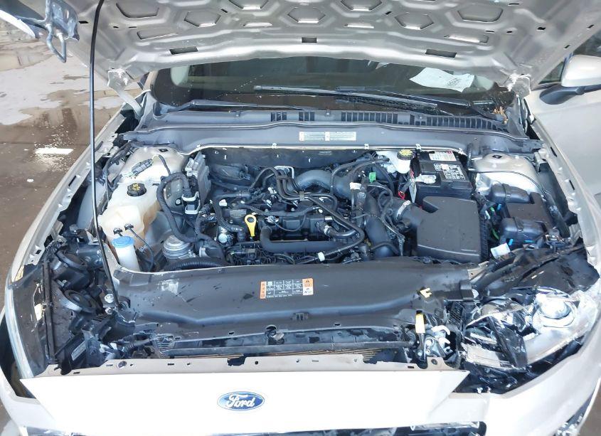 Photo 10 of 2019 Ford Fusion SE (VIN 3FA6P0HD5KR114470)