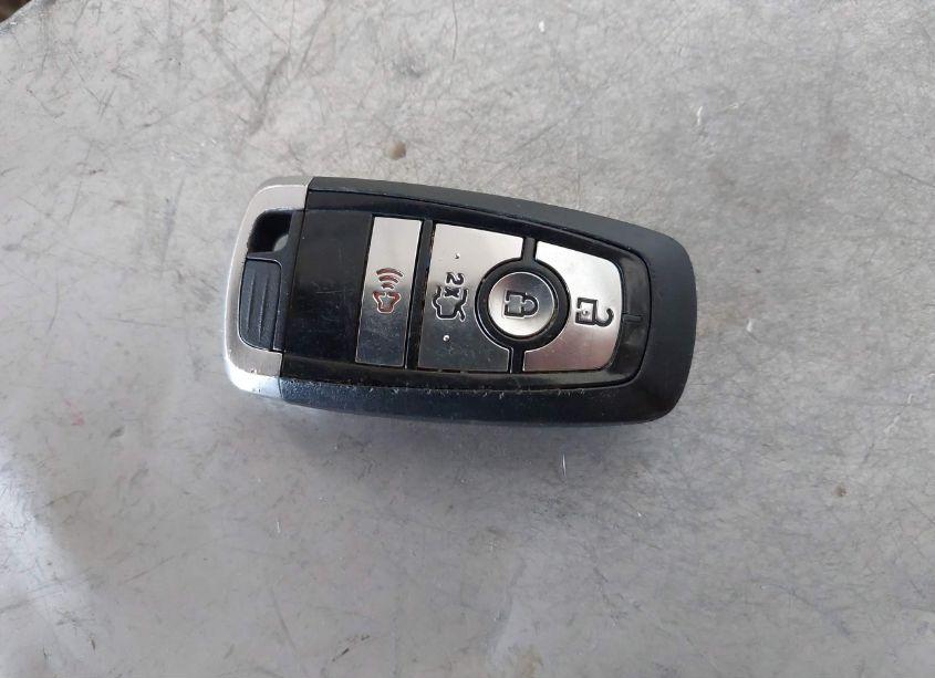 Photo 11 of 2019 Ford Fusion SE (VIN 3FA6P0HD5KR114470)