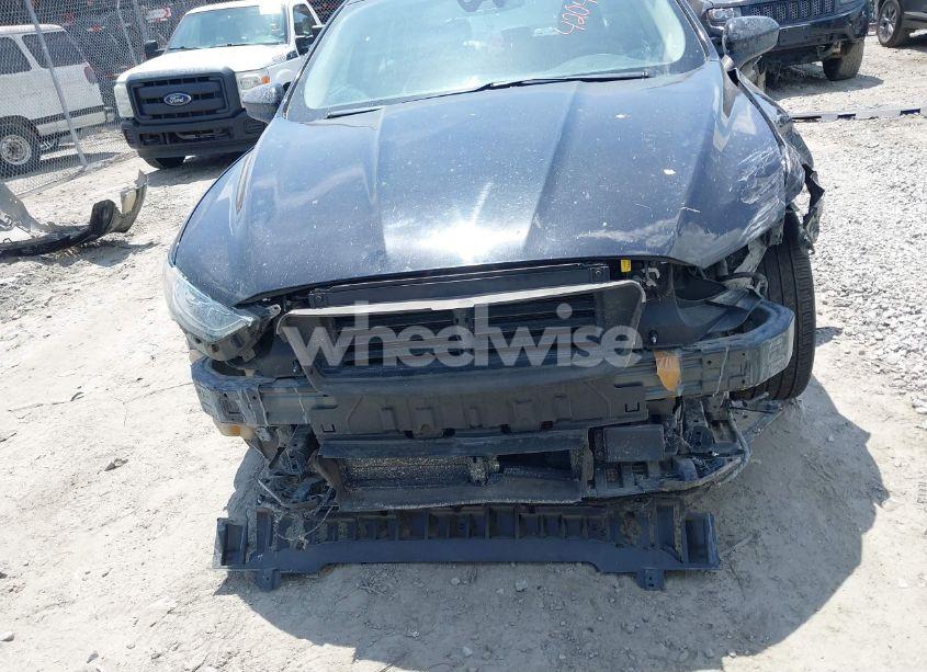 Photo 12 of 2019 Ford Fusion SE (VIN 3FA6P0HD5KR126859)