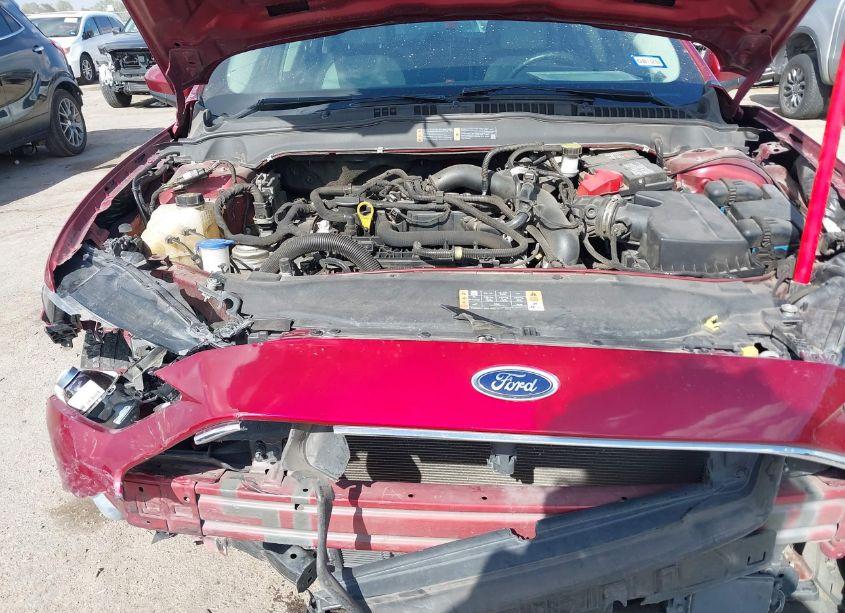 Photo 10 of 2019 Ford Fusion SE (VIN 3FA6P0HD5KR169792)