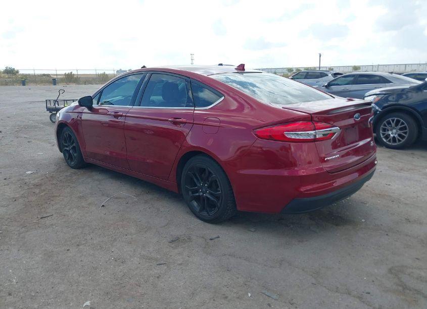 Photo 3 of 2019 Ford Fusion SE (VIN 3FA6P0HD5KR169792)