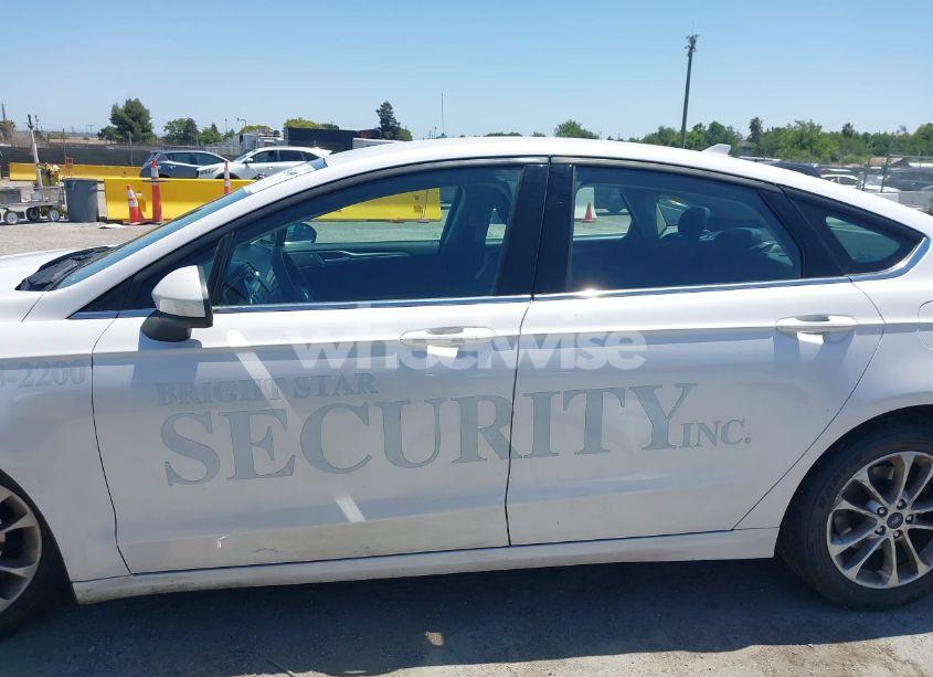 Photo 14 of 2019 Ford Fusion SE (VIN 3FA6P0HD5KR179335)