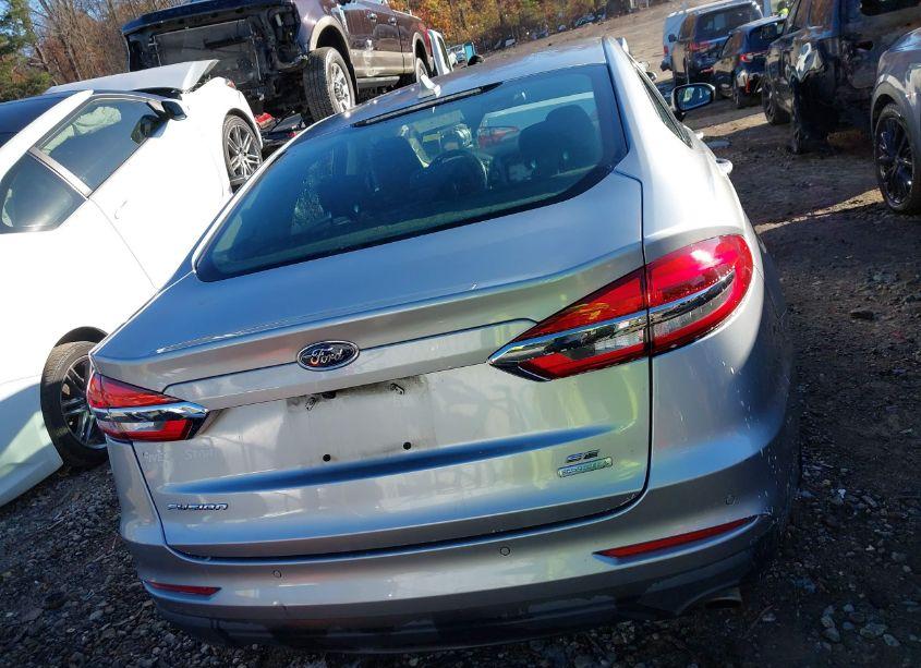 Photo 16 of 2020 Ford Fusion SE (VIN 3FA6P0HD5LR121954)