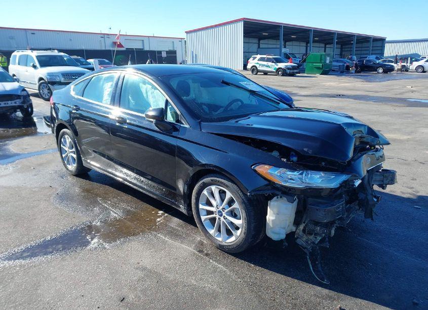2020 Ford Fusion SE (VIN 3FA6P0HD5LR154064) main photo