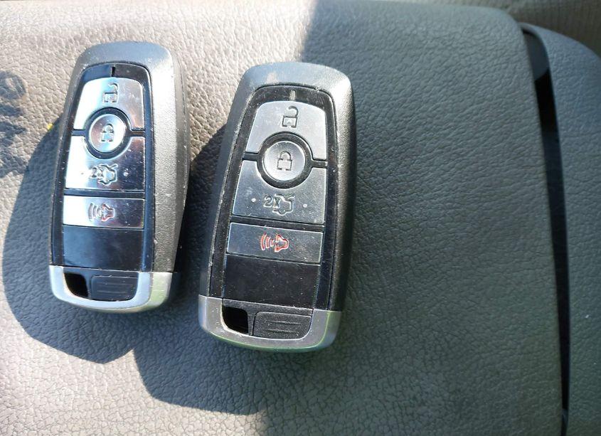 Photo 11 of 2020 Ford Fusion SE (VIN 3FA6P0HD5LR154064)