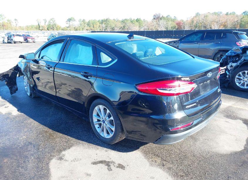 Photo 3 of 2020 Ford Fusion SE (VIN 3FA6P0HD5LR154064)