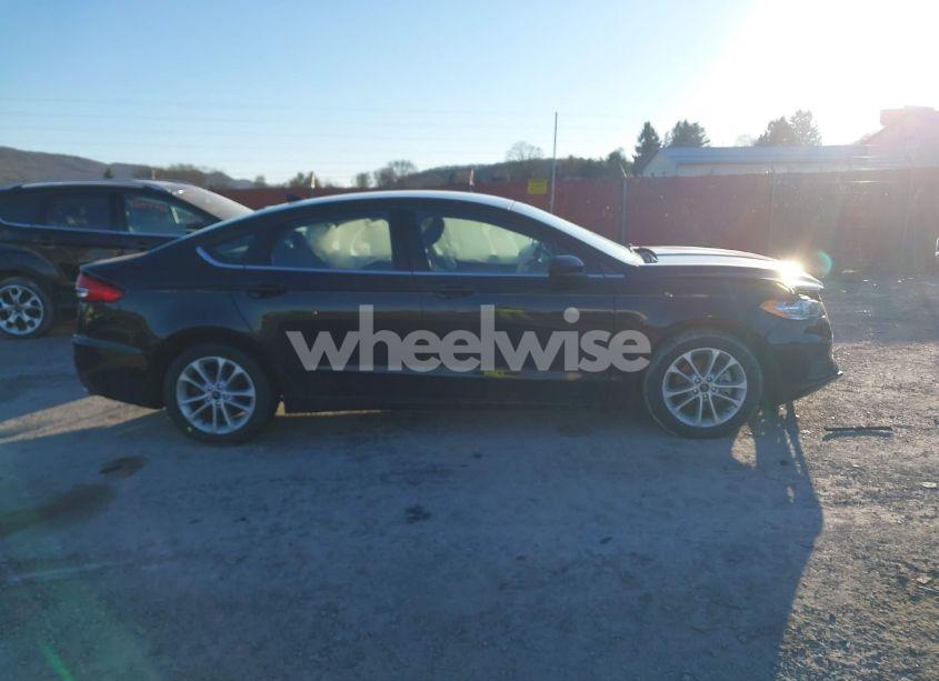 Photo 13 of 2020 Ford Fusion SE (VIN 3FA6P0HD5LR165372)