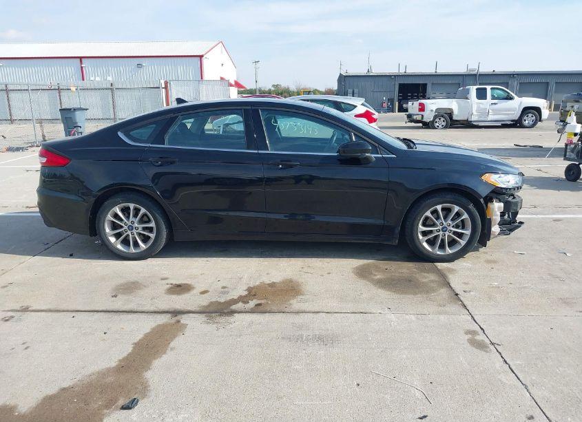 Photo 14 of 2020 Ford Fusion SE (VIN 3FA6P0HD5LR166571)