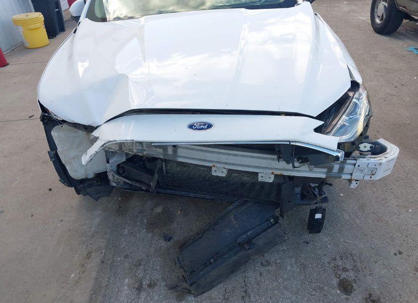 Photo 6 of 2020 Ford Fusion SE (VIN 3FA6P0HD5LR185749)