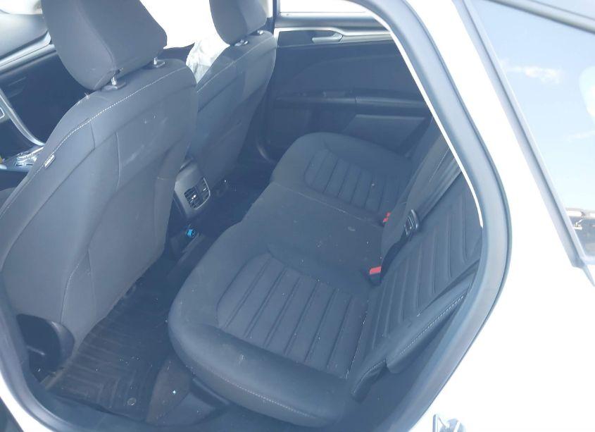 Photo 8 of 2020 Ford Fusion SE (VIN 3FA6P0HD5LR185749)