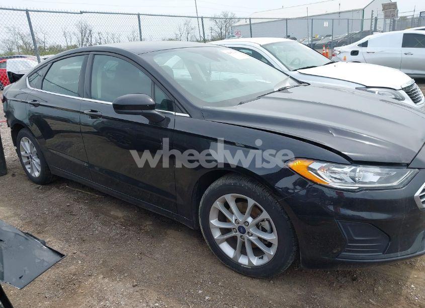 Photo 14 of 2020 Ford Fusion SE (VIN 3FA6P0HD5LR186089)