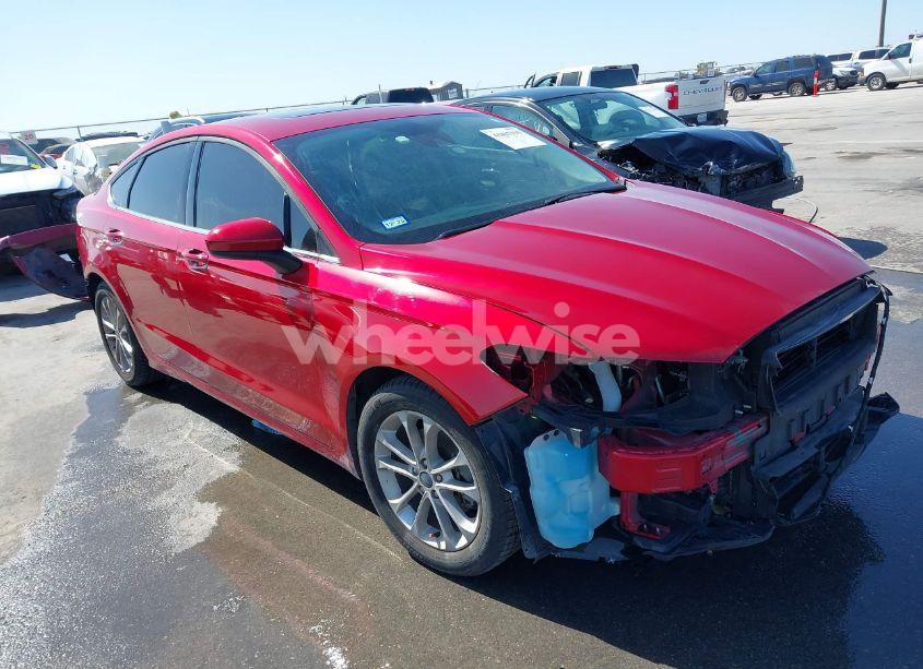 2020 Ford Fusion SE (VIN 3FA6P0HD5LR221293) main photo