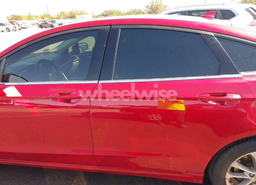 Photo 15 of 2020 Ford Fusion SE (VIN 3FA6P0HD5LR221293)