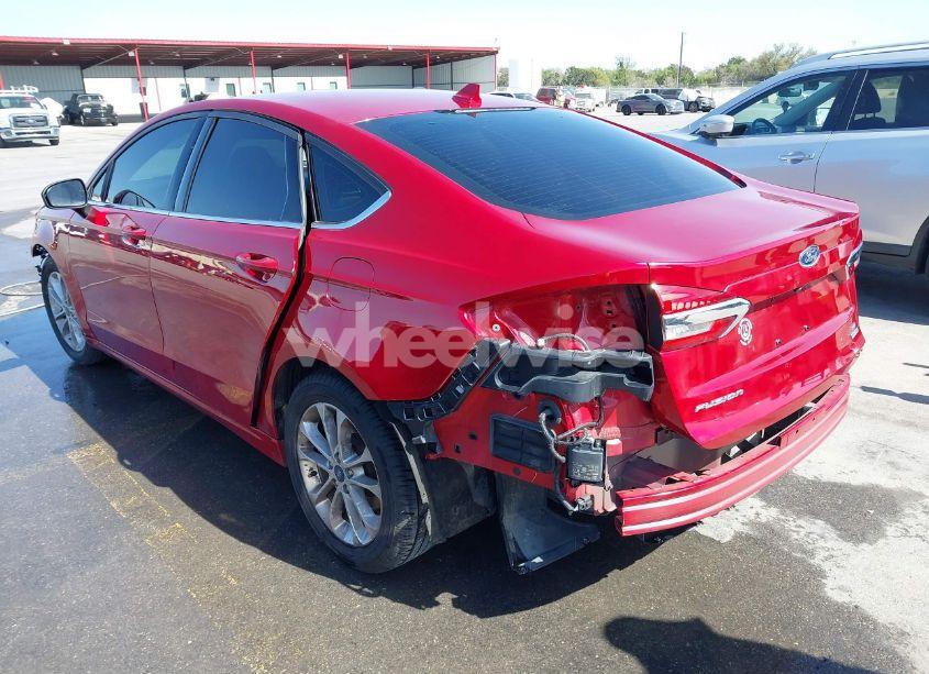 Photo 3 of 2020 Ford Fusion SE (VIN 3FA6P0HD5LR221293)