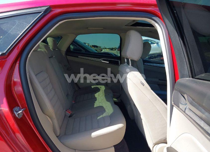 Photo 8 of 2020 Ford Fusion SE (VIN 3FA6P0HD5LR221293)