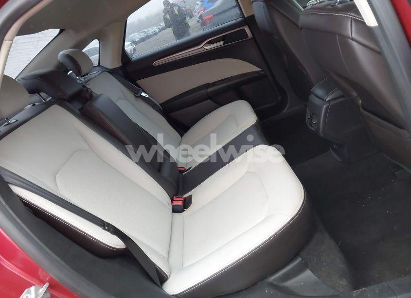 Photo 8 of 2020 Ford Fusion SE (VIN 3FA6P0HD5LR229703)