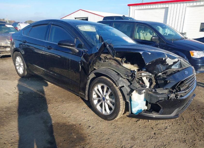 2020 Ford Fusion SE (VIN 3FA6P0HD5LR233363) main photo