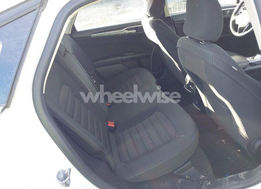 Photo 8 of 2020 Ford Fusion SE (VIN 3FA6P0HD5LR235064)