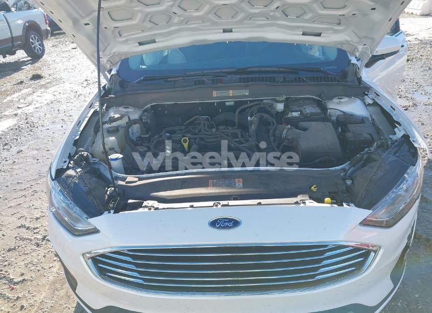 Photo 10 of 2020 Ford Fusion SE (VIN 3FA6P0HD5LR256433)
