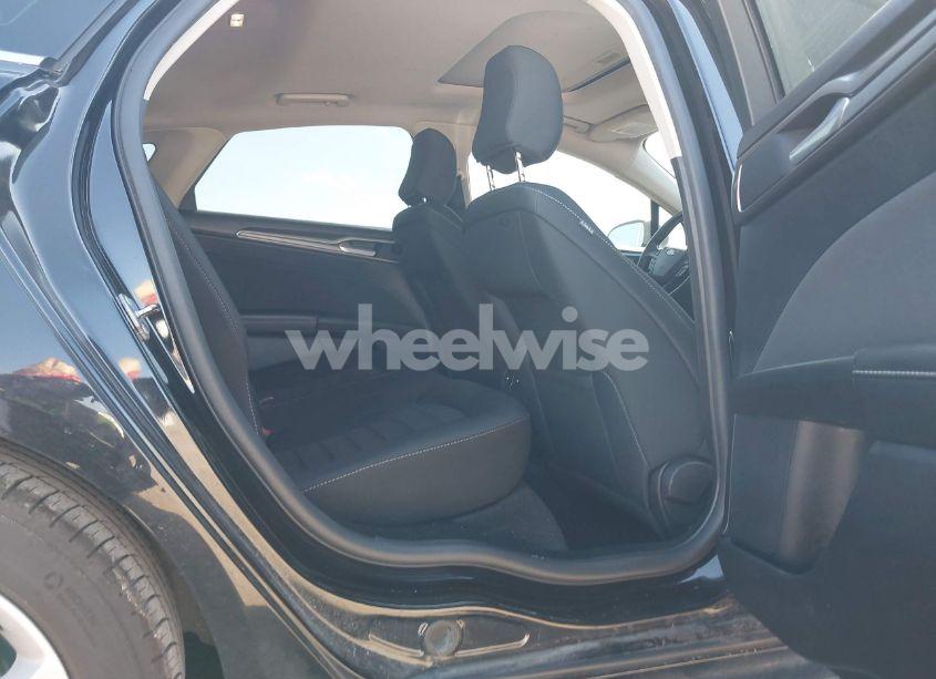 Photo 8 of 2020 Ford Fusion SE (VIN 3FA6P0HD5LR259591)