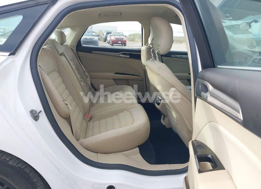 Photo 8 of 2014 Ford Fusion SE (VIN 3FA6P0HD6ER105832)