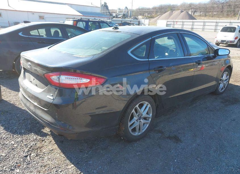 Photo 4 of 2014 Ford Fusion SE (VIN 3FA6P0HD6ER120363)