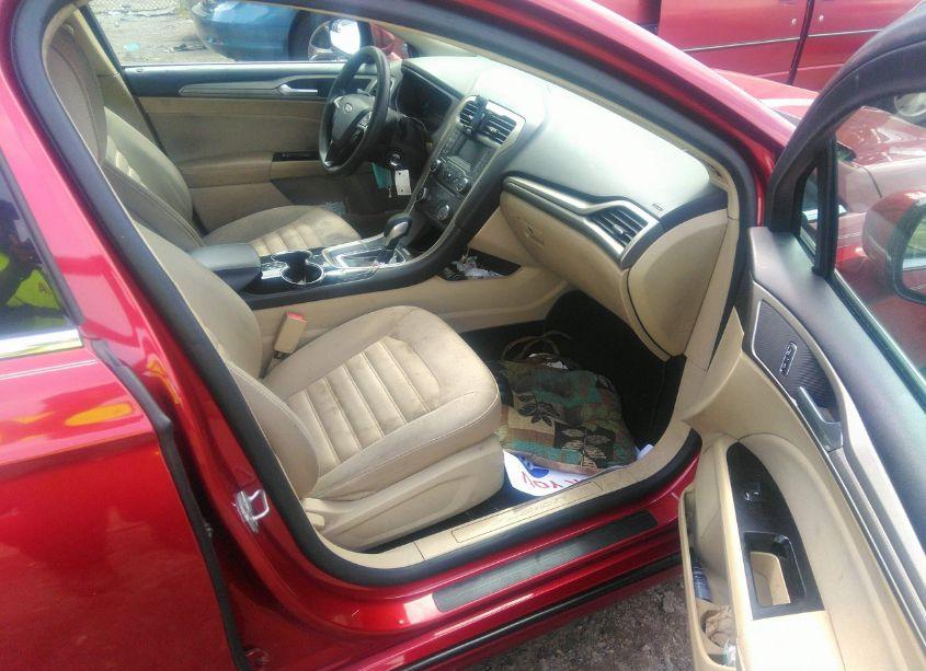 Photo 5 of 2014 Ford Fusion SE (VIN 3FA6P0HD6ER162256)