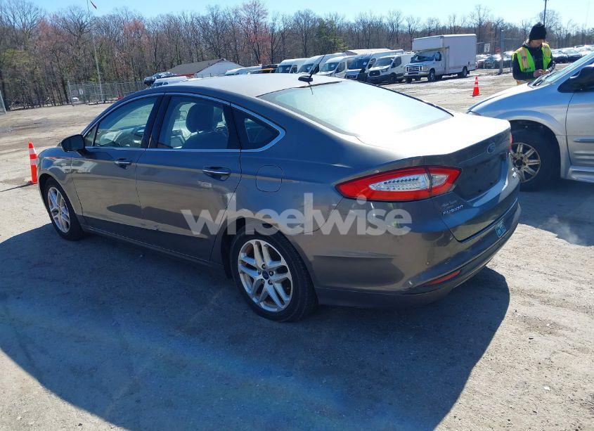 Photo 3 of 2014 Ford Fusion SE (VIN 3FA6P0HD6ER165173)