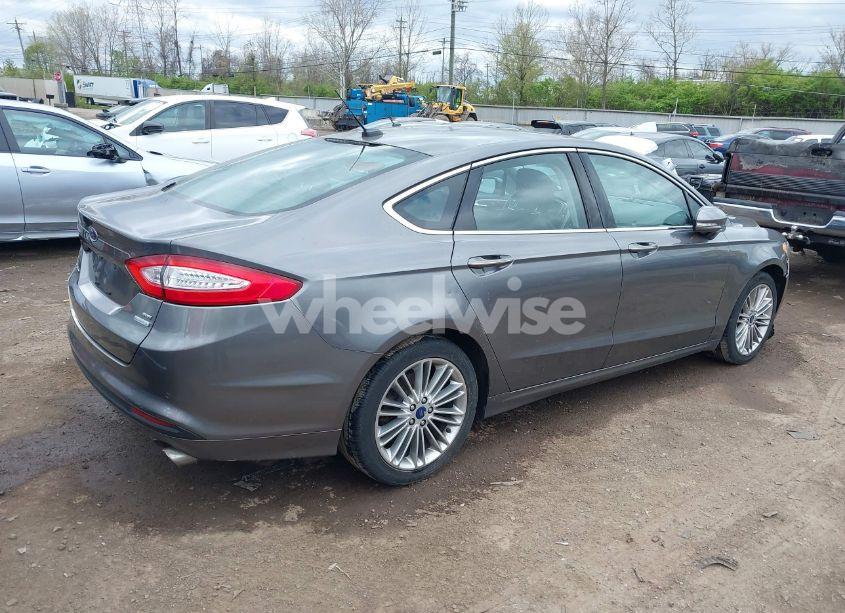 Photo 4 of 2014 Ford Fusion SE (VIN 3FA6P0HD6ER175119)