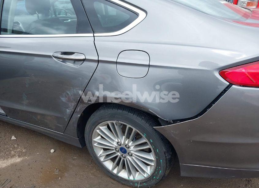 Photo 6 of 2014 Ford Fusion SE (VIN 3FA6P0HD6ER175119)