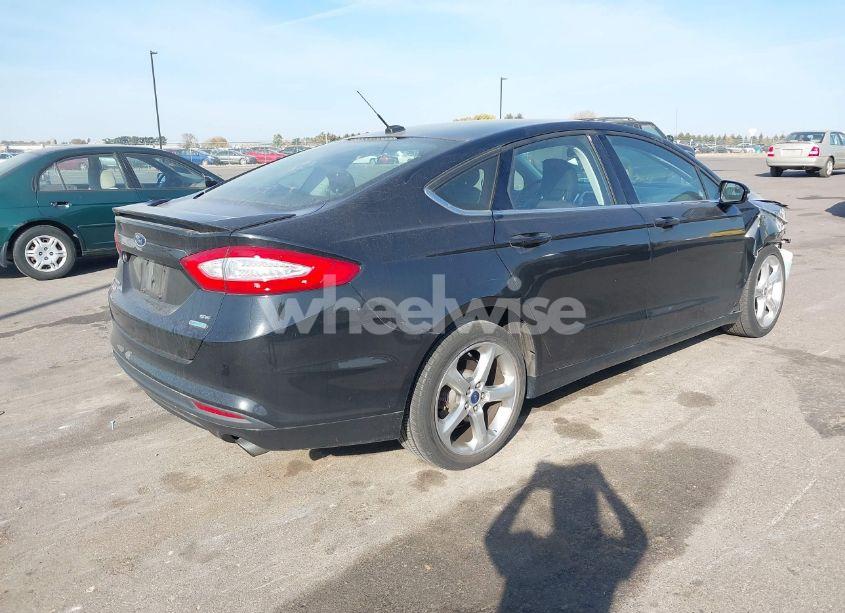 Photo 4 of 2014 Ford Fusion SE (VIN 3FA6P0HD6ER199341)