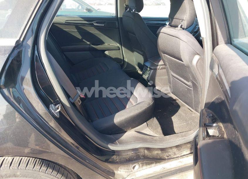 Photo 8 of 2014 Ford Fusion SE (VIN 3FA6P0HD6ER199341)