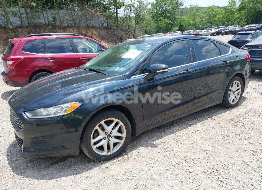 Photo 2 of 2014 Ford Fusion SE (VIN 3FA6P0HD6ER218440)