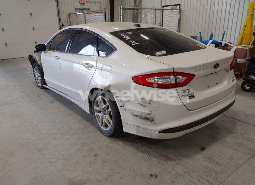 Photo 3 of 2014 Ford Fusion SE (VIN 3FA6P0HD6ER315833)