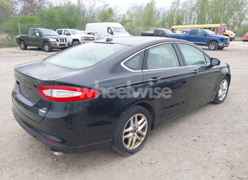 Photo 4 of 2014 Ford Fusion SE (VIN 3FA6P0HD6ER328291)